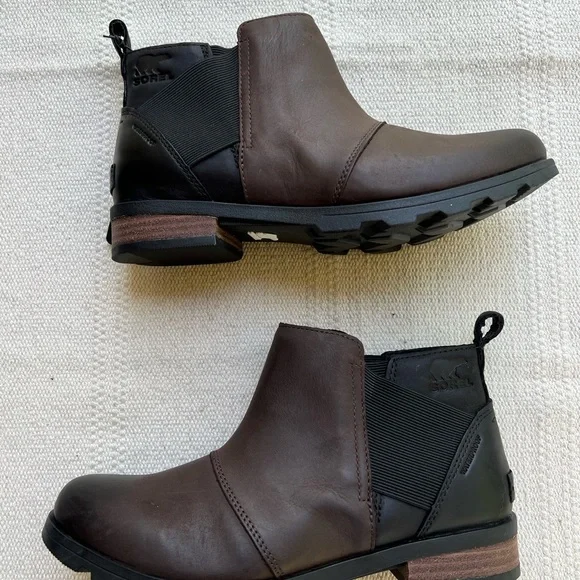 NWT Sorel Chelsea Boots - Picture 6 of 7